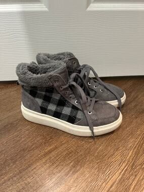 Marc Fisher Fellow Faux Fur High-top Sneakers Size 6.5